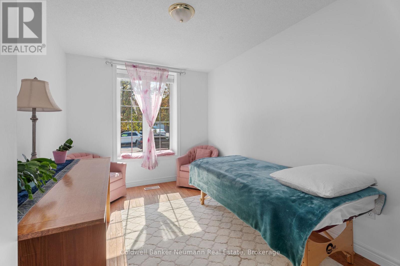 15 Westwind Circle, Guelph, Ontario  N1G 4Z4 - Photo 30 - X12723590