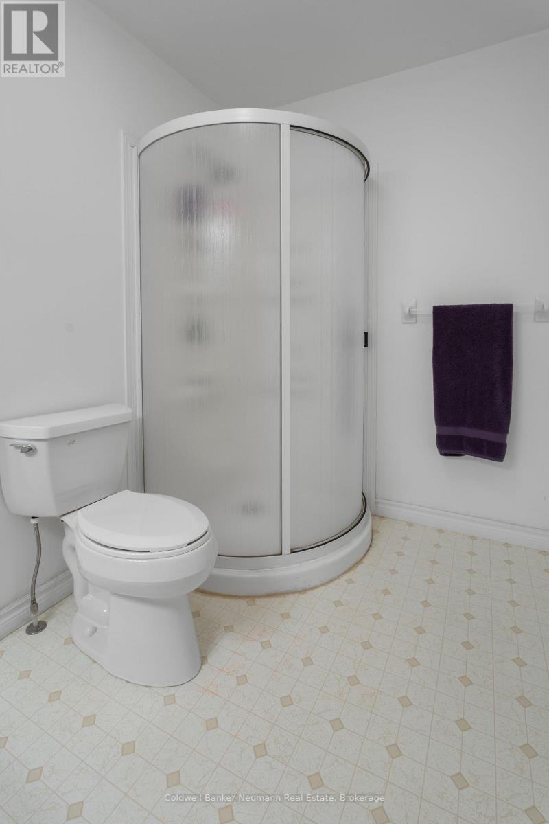 15 Westwind Circle, Guelph, Ontario  N1G 4Z4 - Photo 8 - X12723590