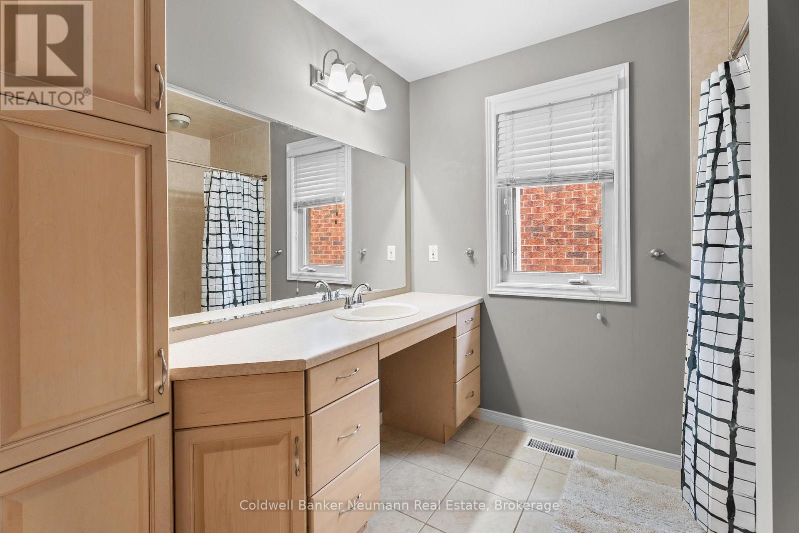 27 Miller Street, Guelph, Ontario  N1L 1P2 - Photo 6 - X12723596