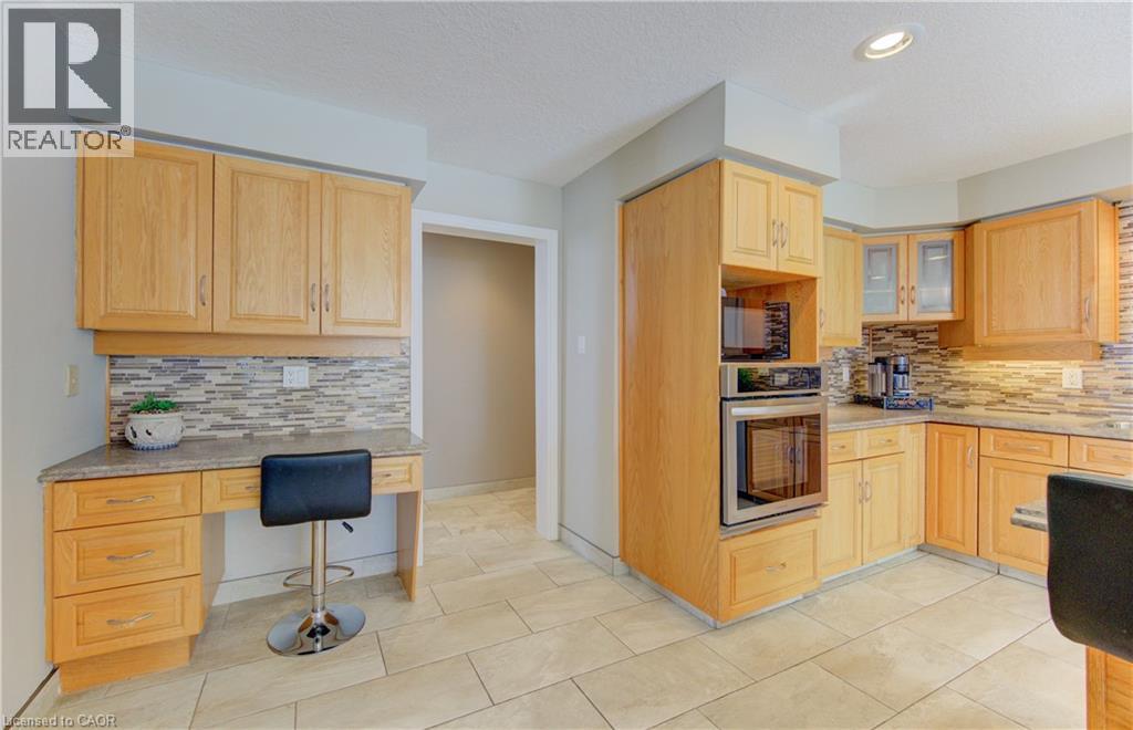 593 Guildwood Place, Waterloo, Ontario  N2K 3M3 - Photo 8 - 40799264