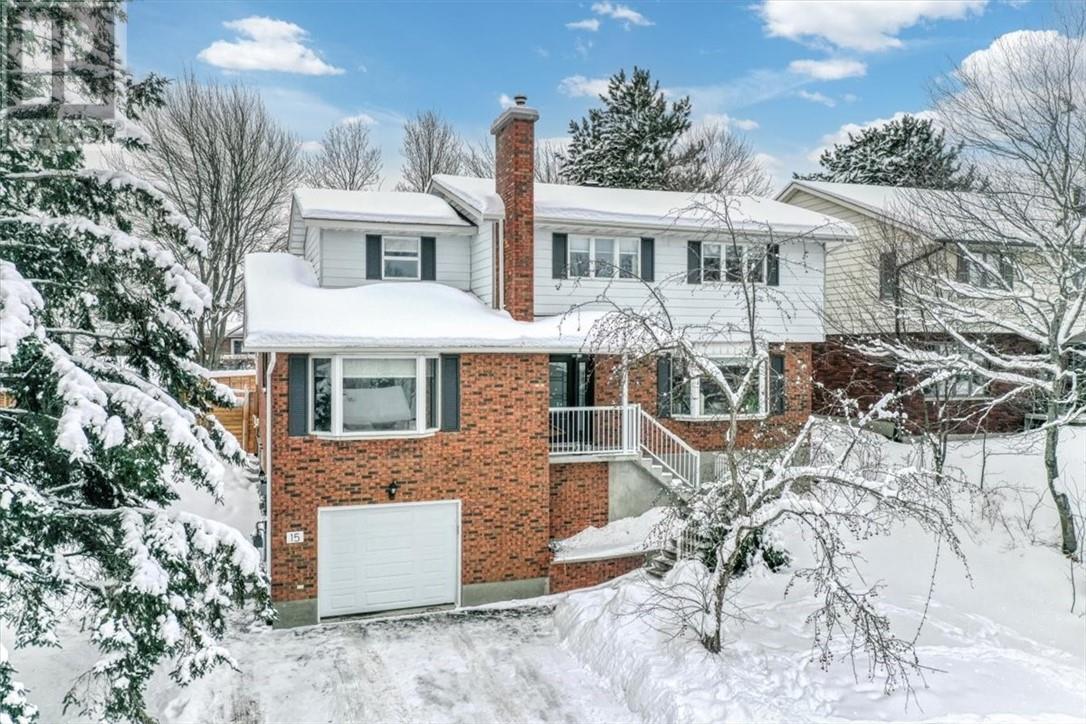 15 Eden Point Street, Sudbury, Ontario