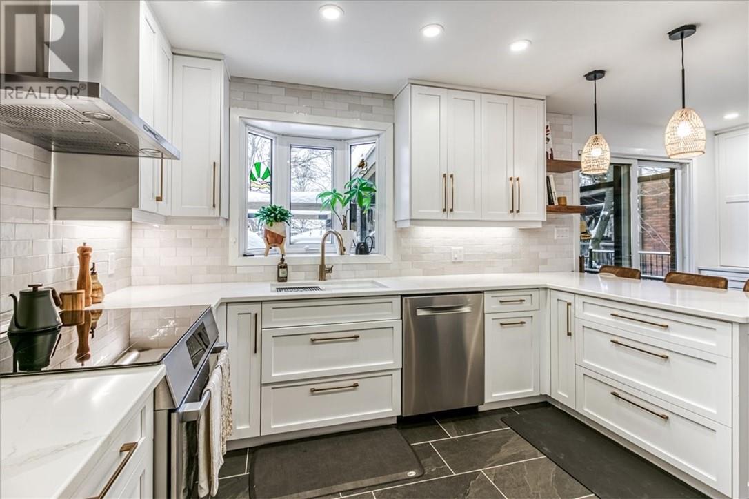 15 Eden Point Street, Sudbury, Ontario  P3E 3V6 - Photo 3 - 2126179