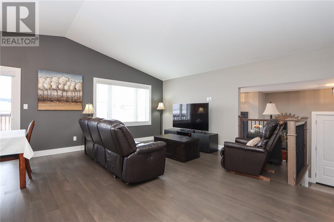 3019 Emerald Crescent, Chelmsford, Ontario  P0M 1L0 - Photo 11 - 2126177