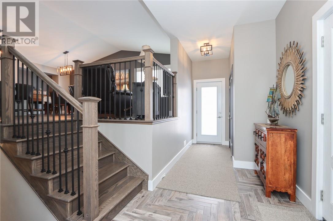 3019 Emerald Crescent, Chelmsford, Ontario  P0M 1L0 - Photo 2 - 2126177