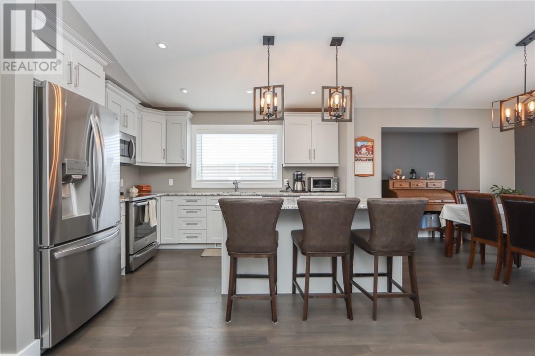 3019 Emerald Crescent, Chelmsford, Ontario  P0M 1L0 - Photo 5 - 2126177