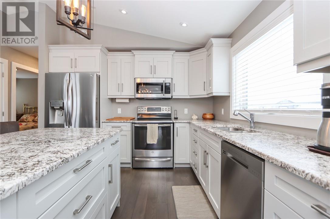 3019 Emerald Crescent, Chelmsford, Ontario  P0M 1L0 - Photo 8 - 2126177