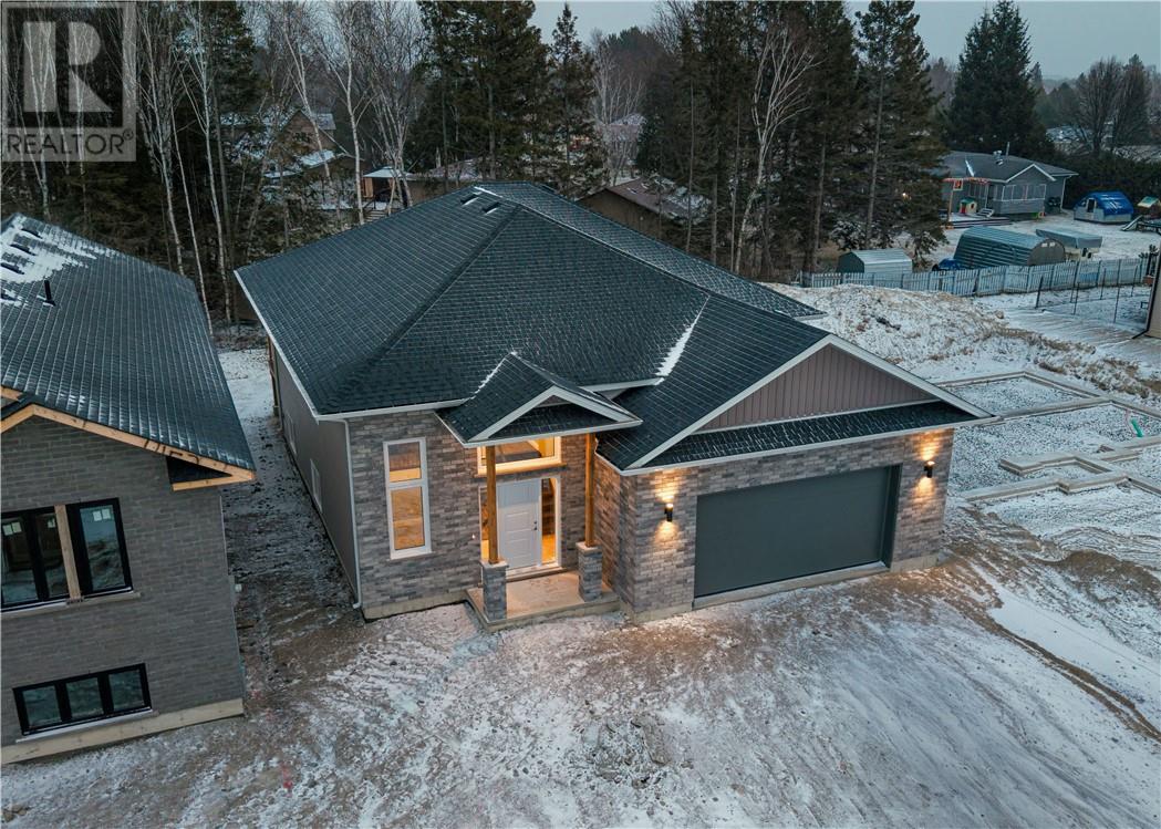 2027 Schreyer Street, Hanmer, Ontario  P3P 1R3 - Photo 1 - 2126176