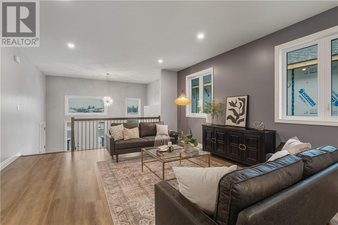 2027 Schreyer Street, Hanmer, Ontario  P3P 1R3 - Photo 5 - 2126176