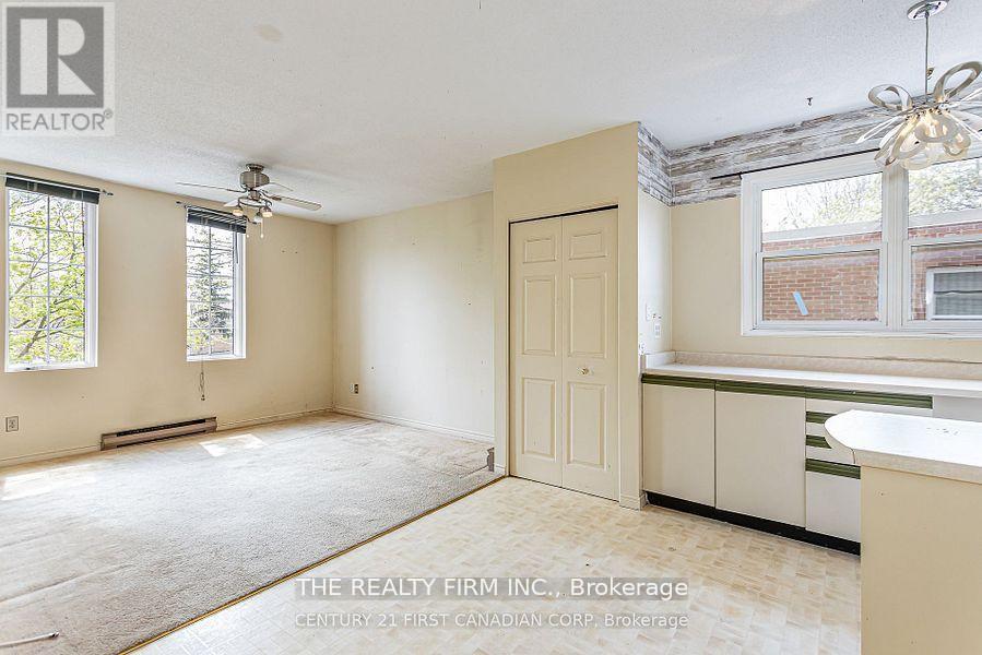 136 Elmwood Avenue E, London South, Ontario  N6C 1J6 - Photo 14 - X12723594