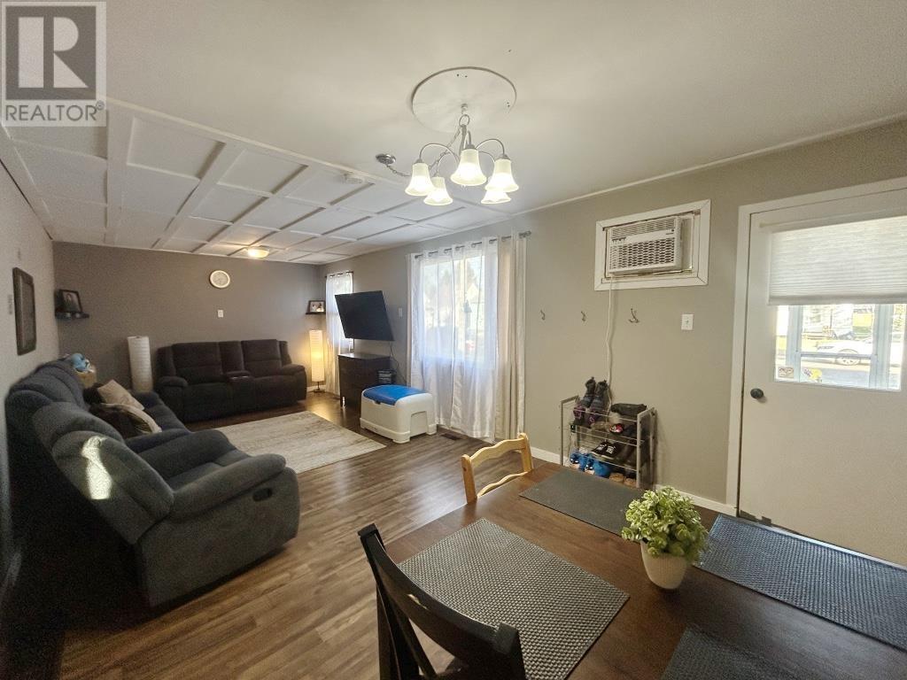 917 Phair Avenue, Fort Frances, Ontario  P9A 2M6 - Photo 11 - TB253546