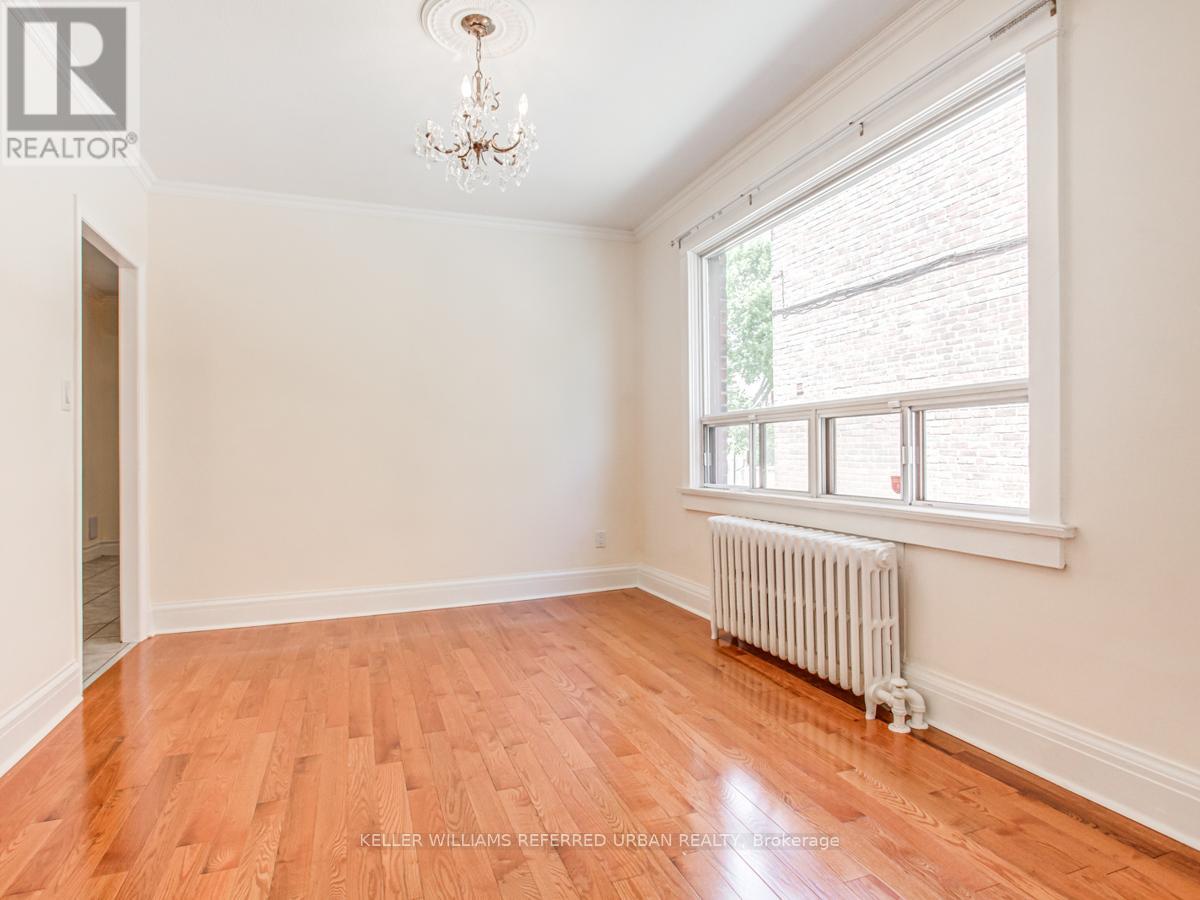 A - 108 Follis Avenue, Toronto, Ontario  M6G 2Z3 - Photo 5 - C12722780