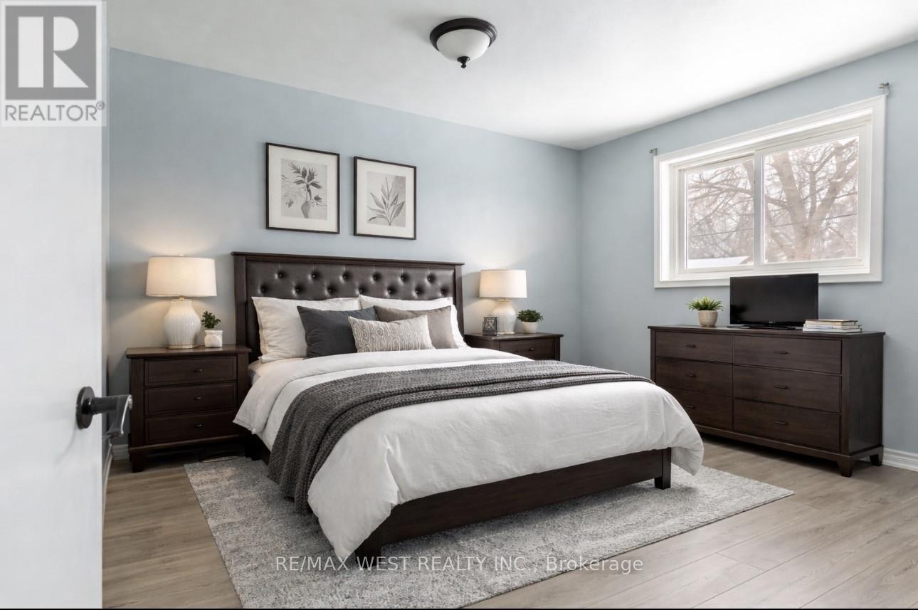 29 Monterrey Drive, Toronto, Ontario  M9V 1S7 - Photo 13 - W12722952