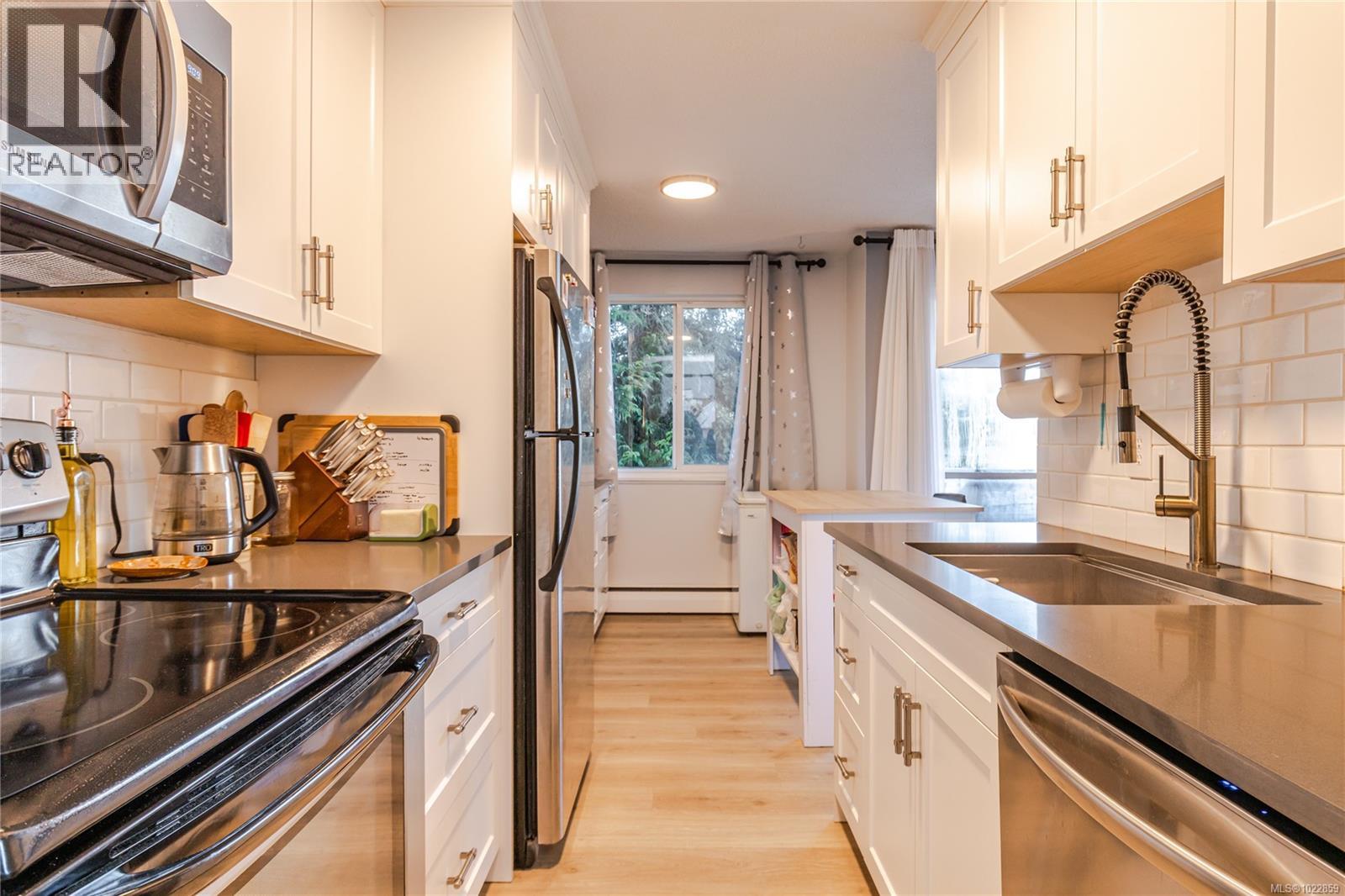 3208 995 Bowen Rd, Nanaimo, British Columbia  V9R 2A4 - Photo 1 - 1022859