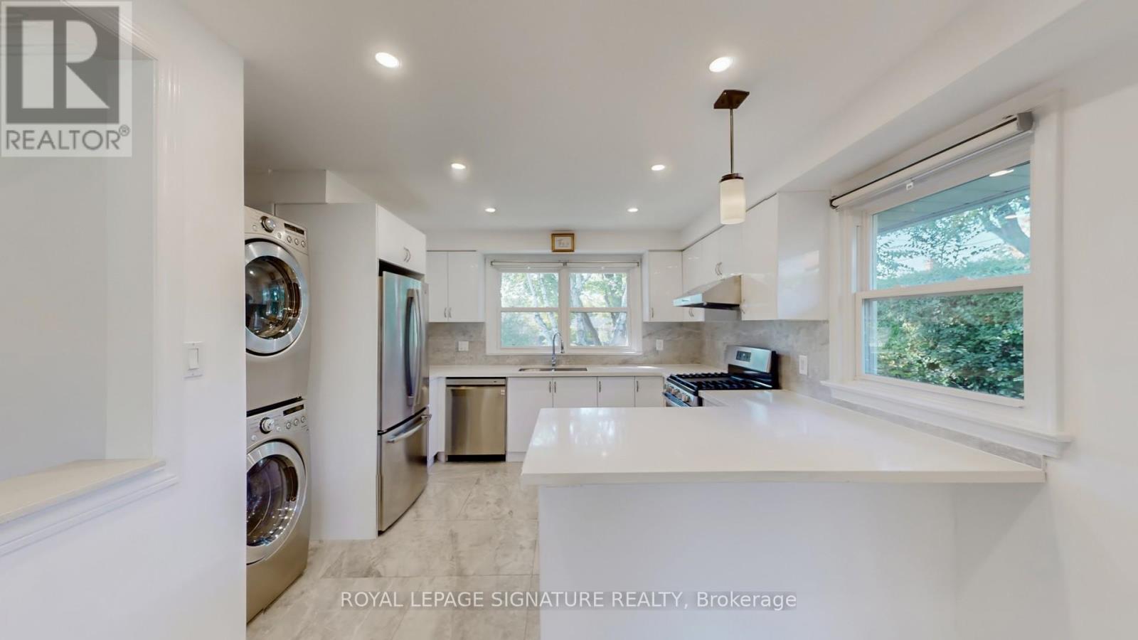 145 Sloane Avenue, Toronto, Ontario  M4A 2B8 - Photo 19 - C12723476