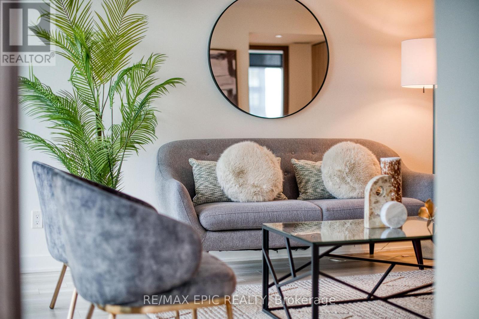 810 - 17 Bathurst Street, Toronto, Ontario  M5V 0N1 - Photo 37 - C12723518