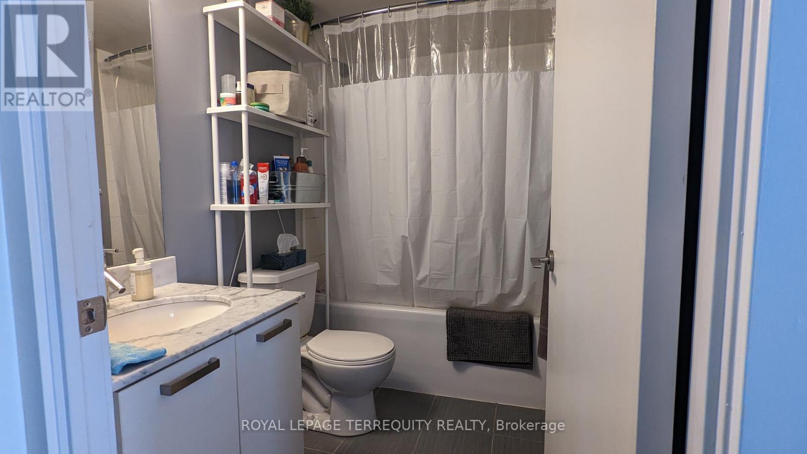 2020e - 36 Lisgar Street, Toronto, Ontario  M6J 0C7 - Photo 5 - C12723526