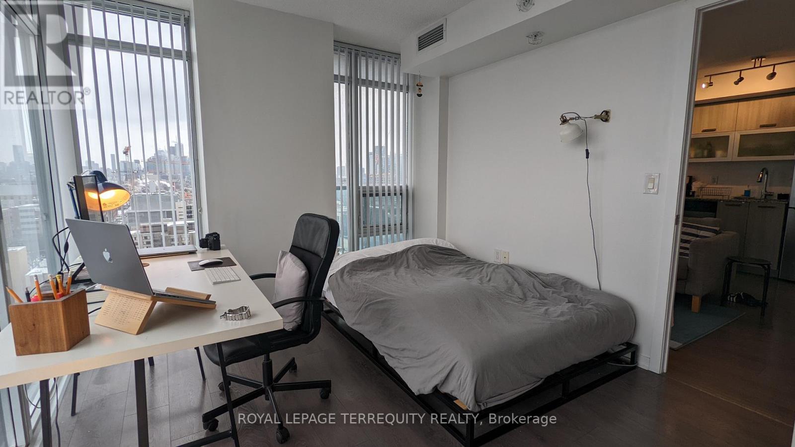 2020e - 36 Lisgar Street, Toronto, Ontario  M6J 0C7 - Photo 7 - C12723526