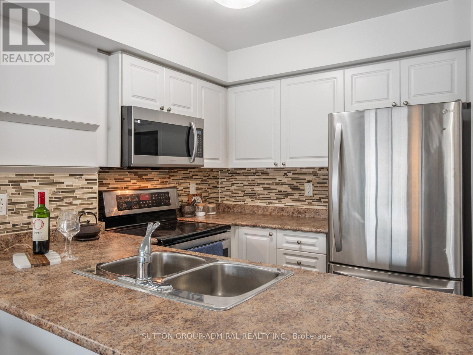 201 - 920 Sheppard Avenue W, Toronto, Ontario  M3H 0A2 - Photo 6 - C12723592