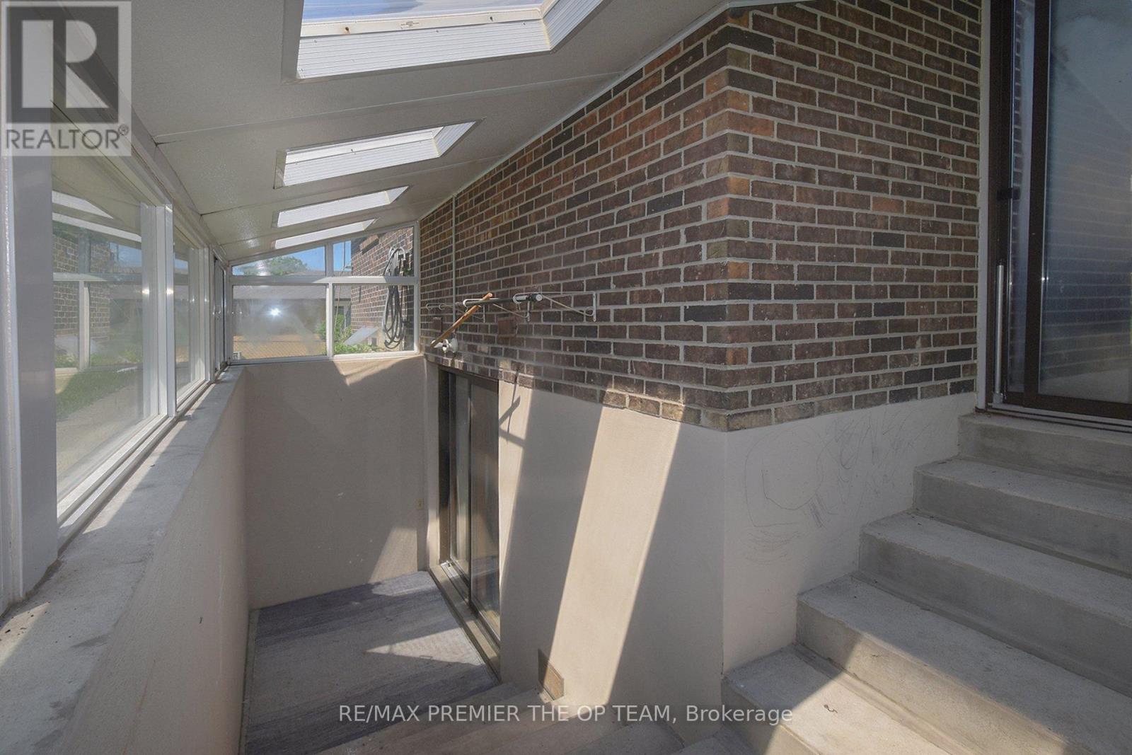 123 Willis Road, Vaughan, Ontario  L4L 2S4 - Photo 5 - N12722600