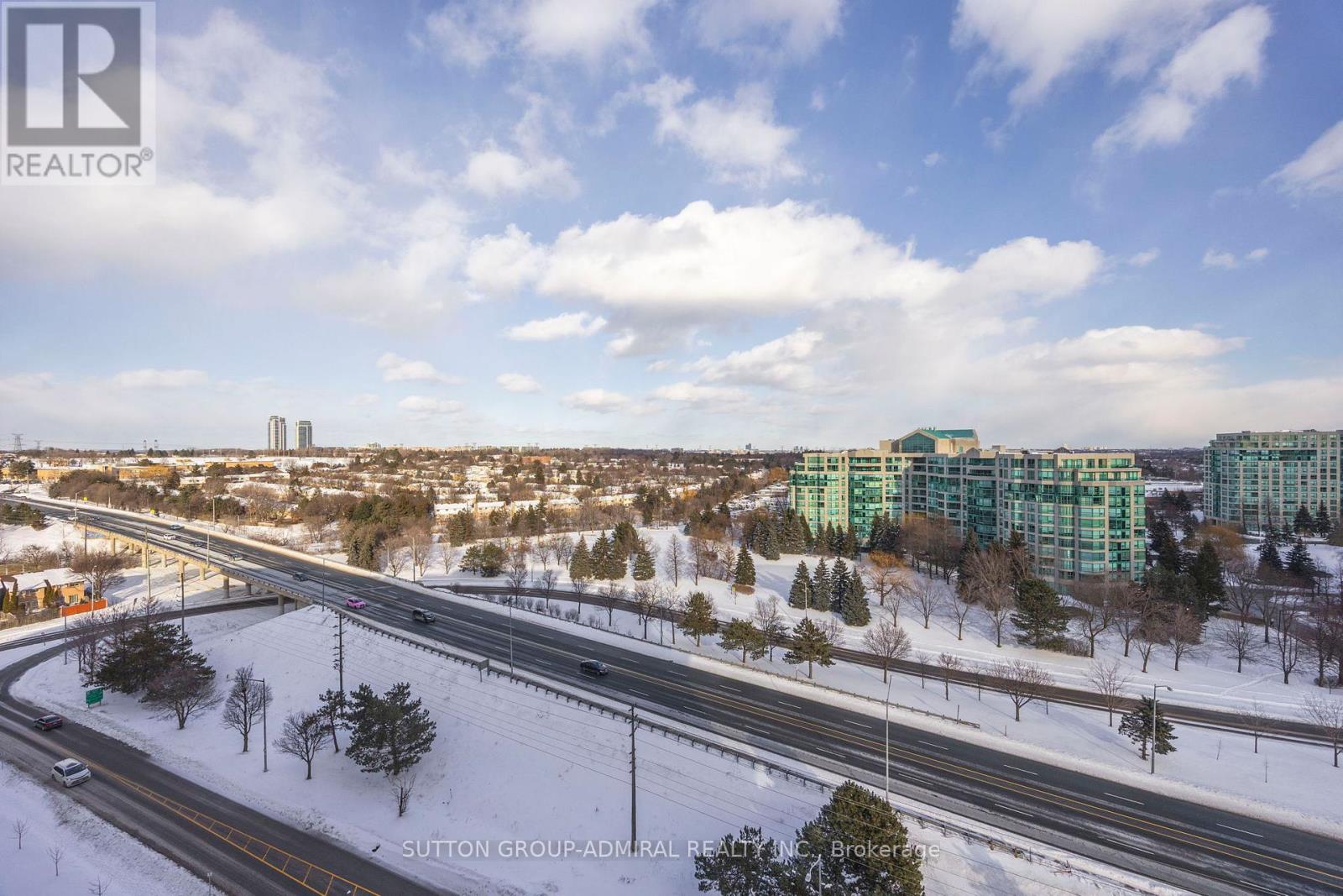 399 Royal Orchard Boulevard, Markham, Ontario  L3T 0H3 - Photo 2 - N12723536