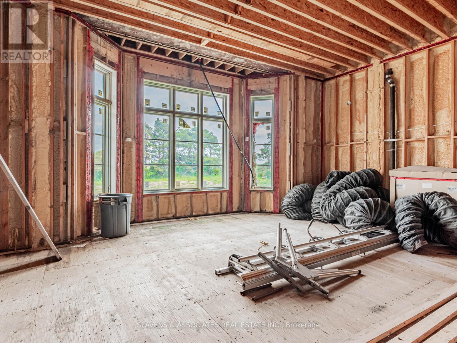 12068 Mccowan Road, Whitchurch-Stouffville, Ontario  L4A 4C4 - Photo 6 - N12723546