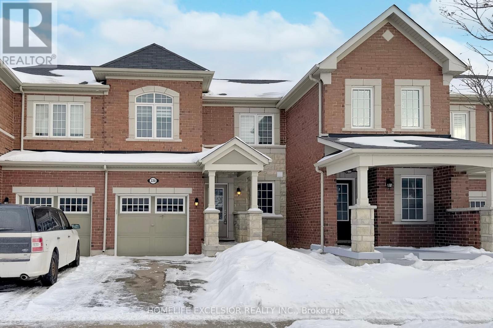 220 PAYNE CRESCENT, Aurora, Ontario