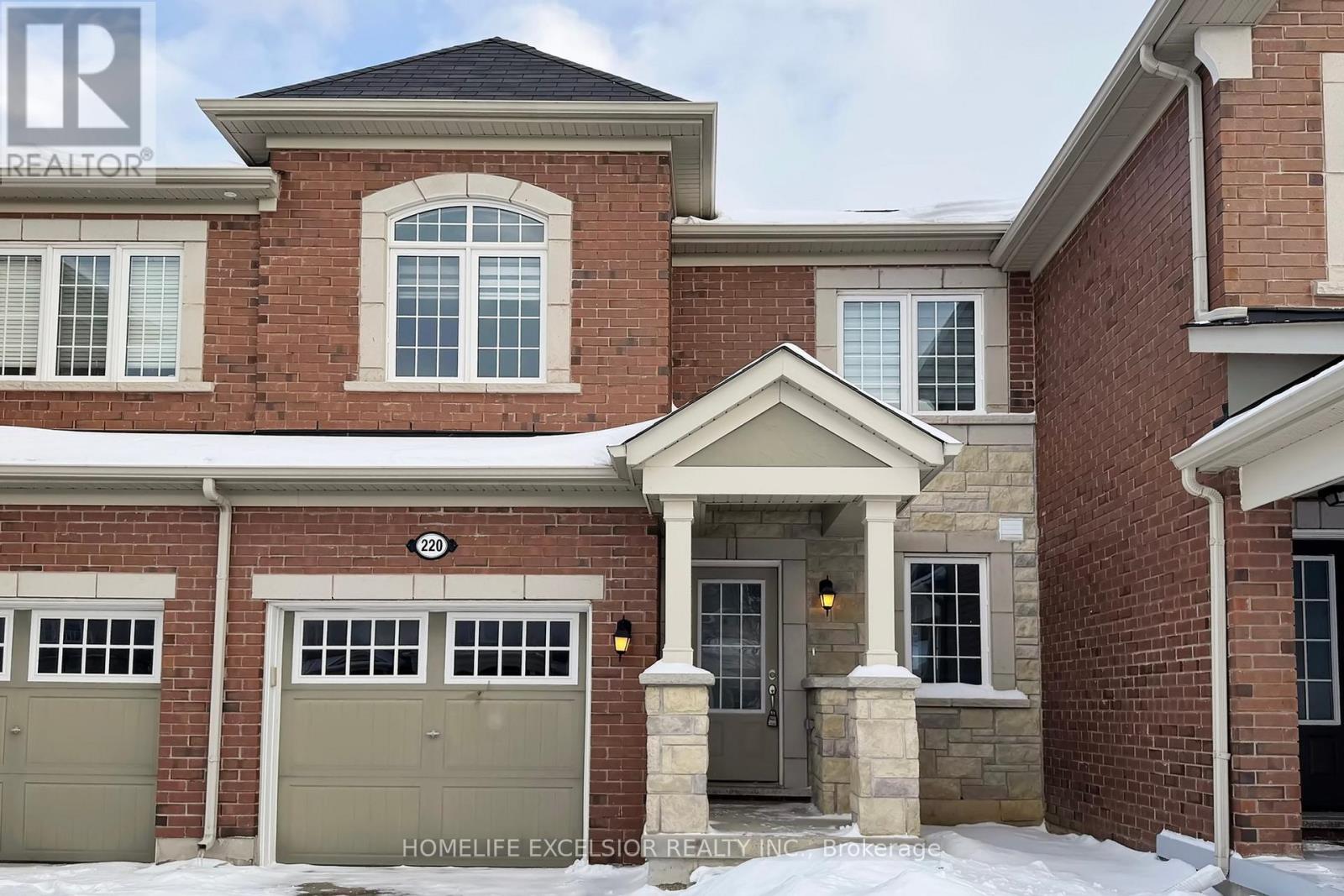 220 Payne Crescent, Aurora, Ontario  L4G 0T6 - Photo 3 - N12723550