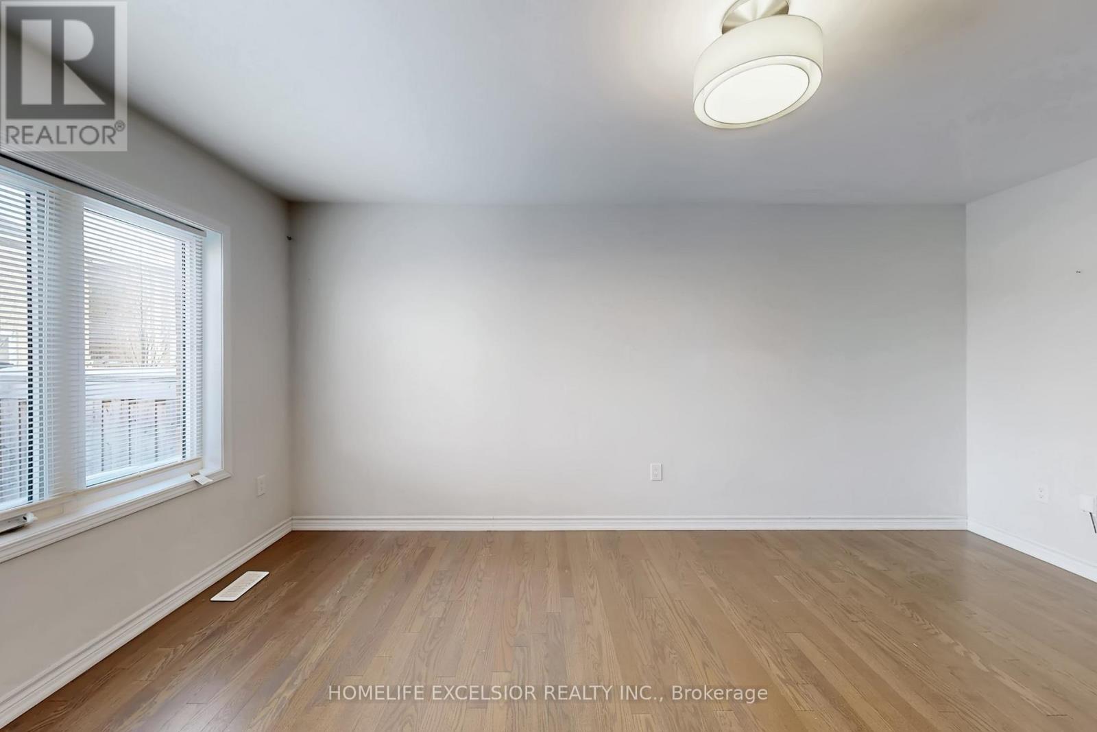 220 Payne Crescent, Aurora, Ontario  L4G 0T6 - Photo 7 - N12723550