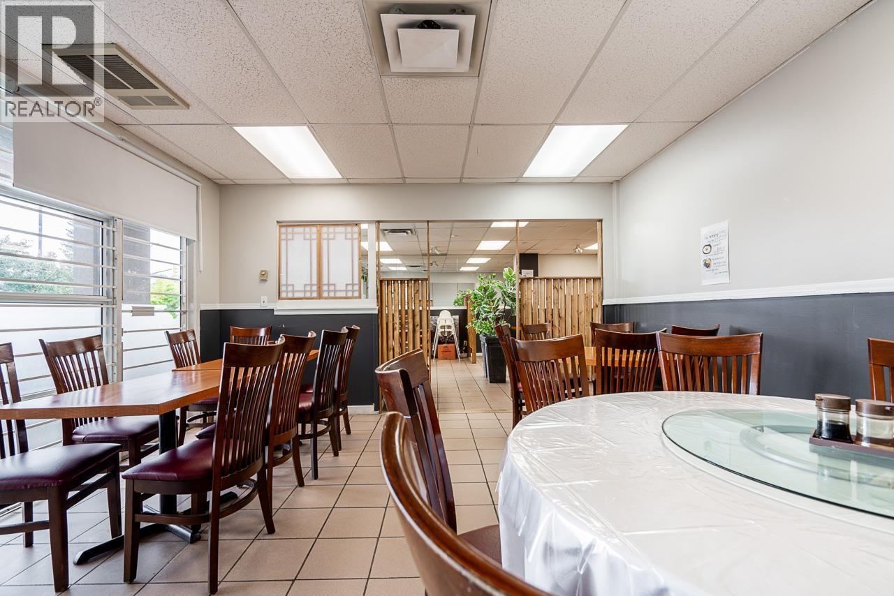 3021 Anson Avenue, Coquitlam, British Columbia  V3B 2H6 - Photo 5 - C8075449