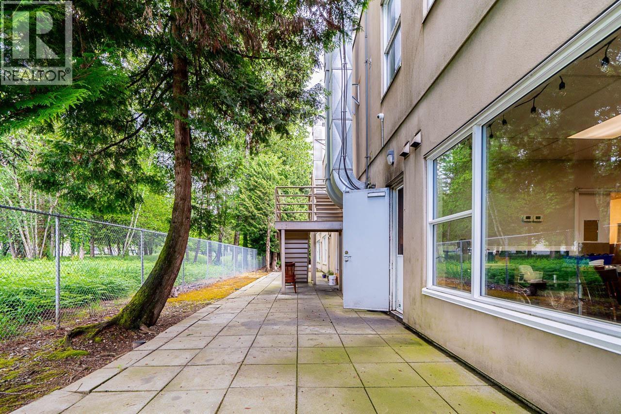 3021 Anson Avenue, Coquitlam, British Columbia  V3B 2H6 - Photo 15 - C8075449