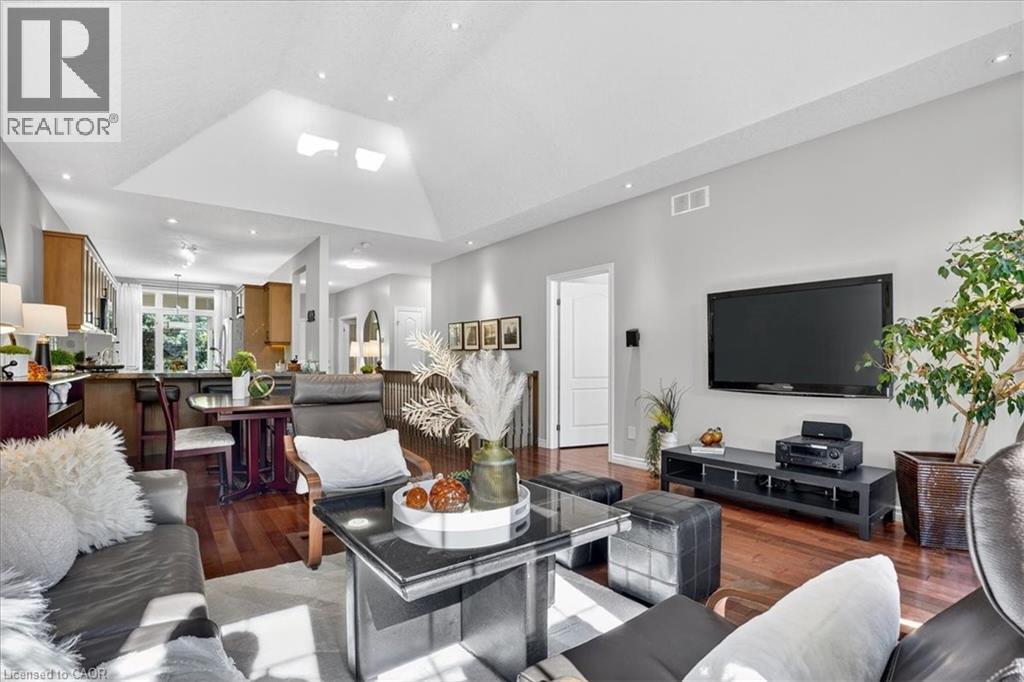 151 Reiber Court, Waterloo, Ontario  N2L 6N2 - Photo 20 - 40779303