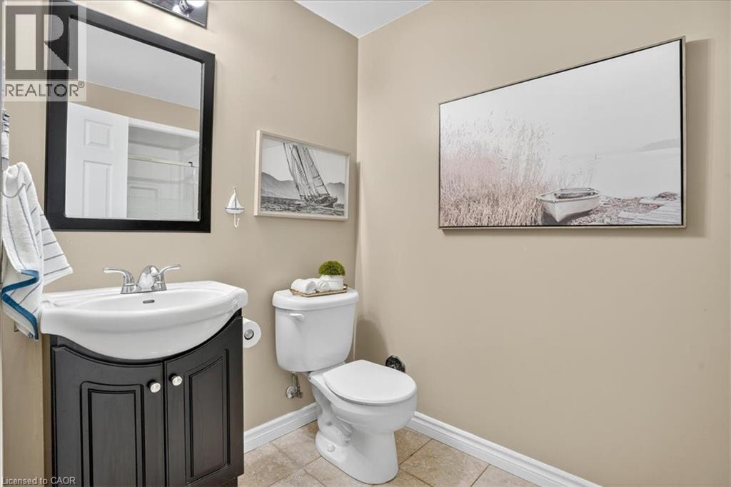 151 Reiber Court, Waterloo, Ontario  N2L 6N2 - Photo 38 - 40779303