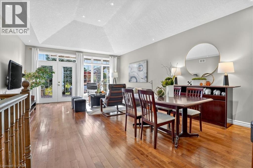 151 Reiber Court, Waterloo, Ontario  N2L 6N2 - Photo 14 - 40779303