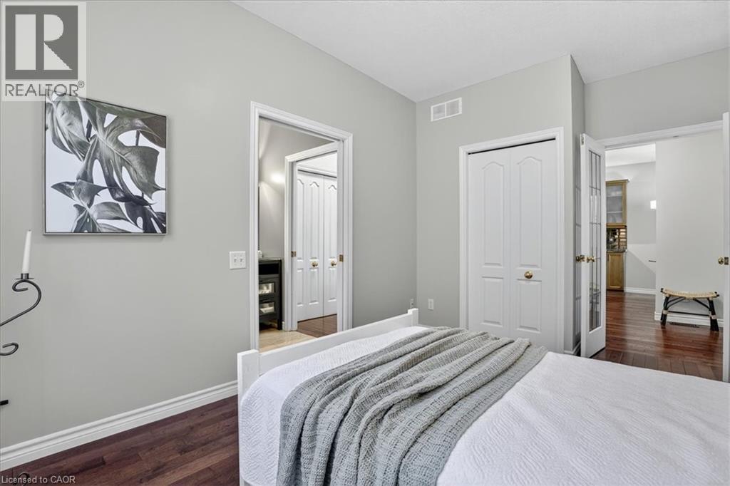 151 Reiber Court, Waterloo, Ontario  N2L 6N2 - Photo 30 - 40779303