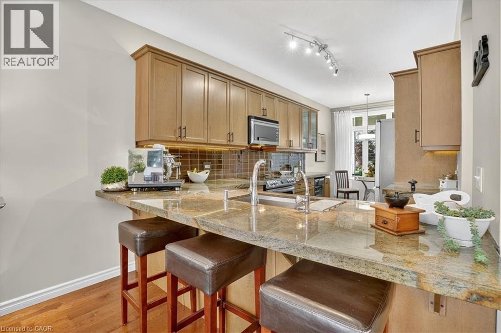 151 Reiber Court, Waterloo, Ontario  N2L 6N2 - Photo 13 - 40779303