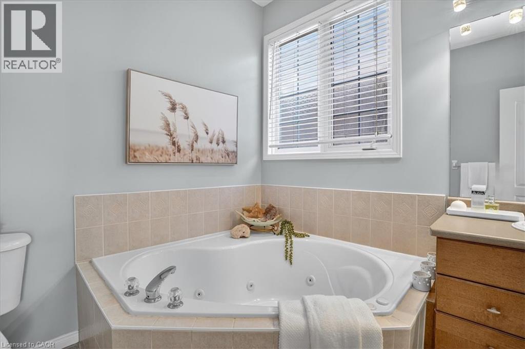 151 Reiber Court, Waterloo, Ontario  N2L 6N2 - Photo 26 - 40779303