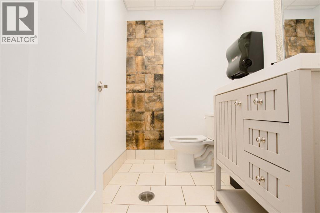 105, 11249 89 Avenue, Grande Prairie, Alberta  T8V 5X3 - Photo 11 - A2280823