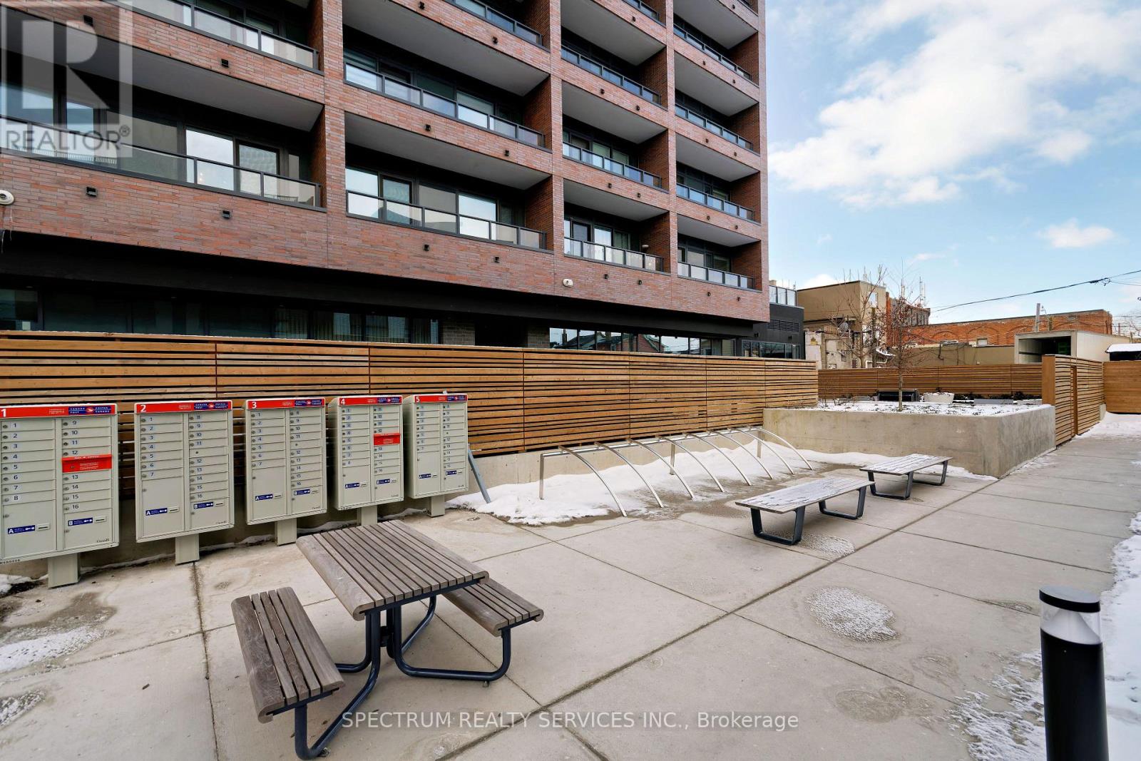 215 - 1808 St. Clair Avenue W, Toronto, Ontario  M6N 0C1 - Photo 39 - W12723512