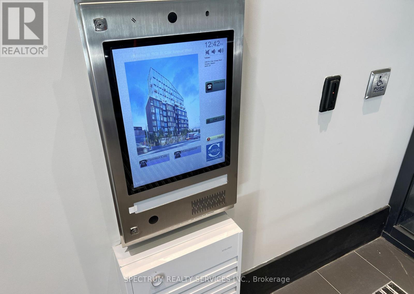 215 - 1808 St. Clair Avenue W, Toronto, Ontario  M6N 0C1 - Photo 5 - W12723512