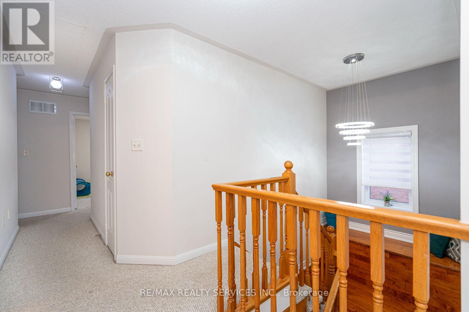 10 Penn Drive, Brampton, Ontario  L7A 1N8 - Photo 23 - W12723562