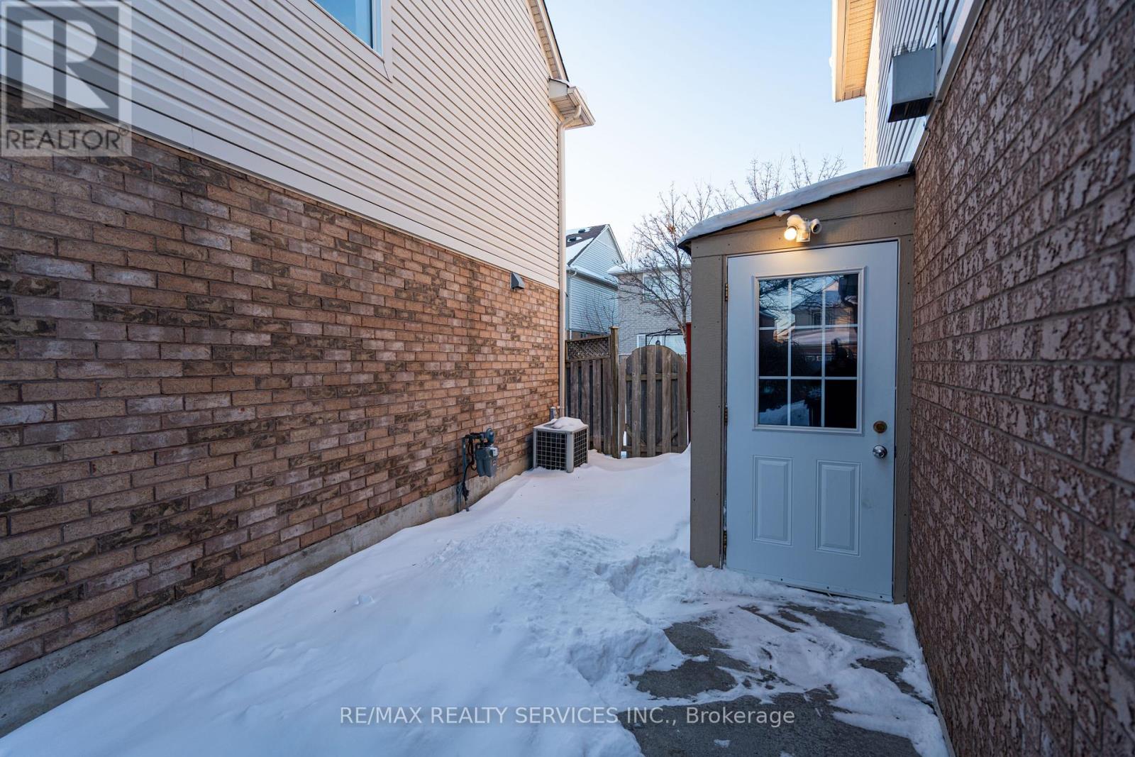 10 Penn Drive, Brampton, Ontario  L7A 1N8 - Photo 41 - W12723562