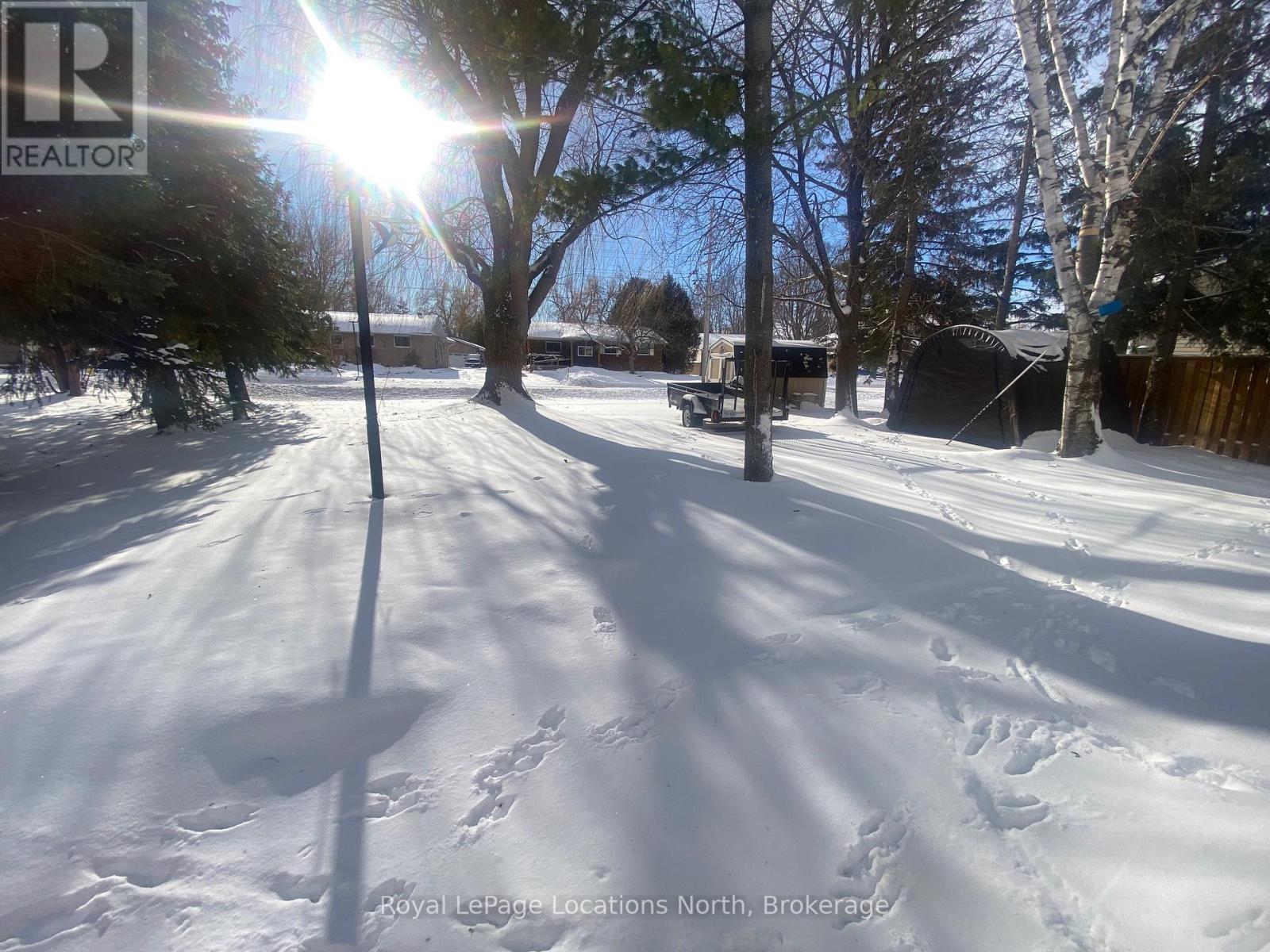 221 John Street, Clearview, Ontario  L0M 1S0 - Photo 3 - S12656324