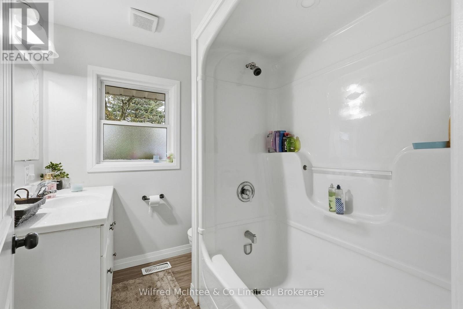 856 York Avenue N, North Perth, Ontario  N4W 2Y6 - Photo 18 - X12723504