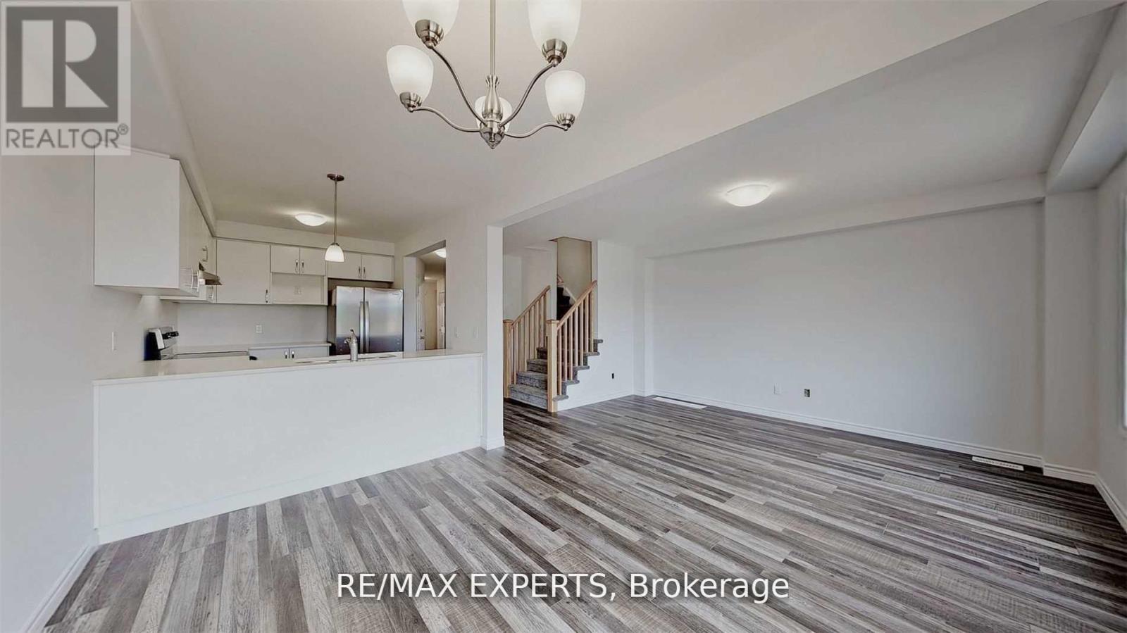 374 Bradshaw Drive, Stratford, Ontario  N5A 0C8 - Photo 5 - X12723516