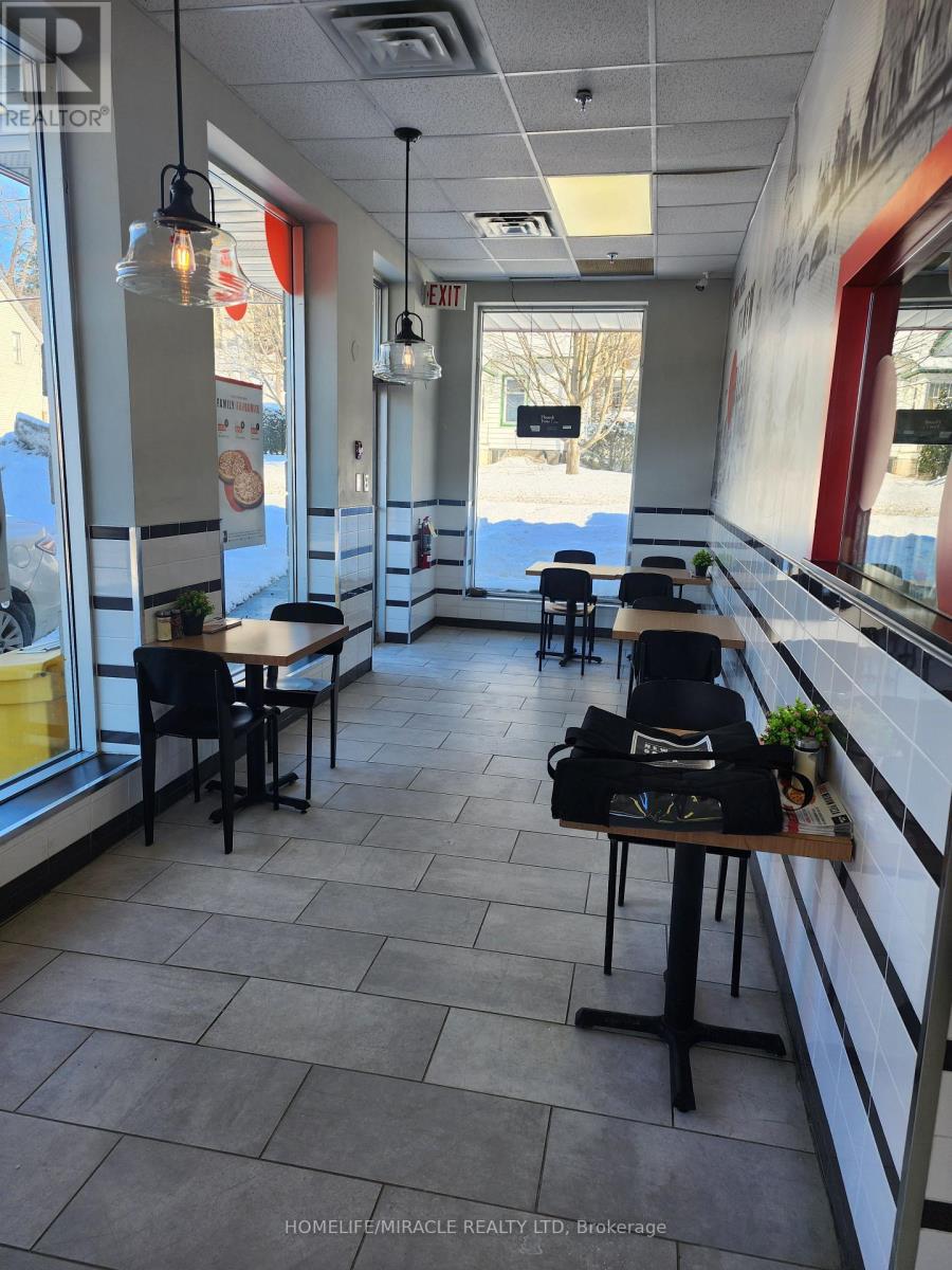 84 Wellington Street S, St. Marys, Ontario  N4X 1A6 - Photo 8 - X12723528