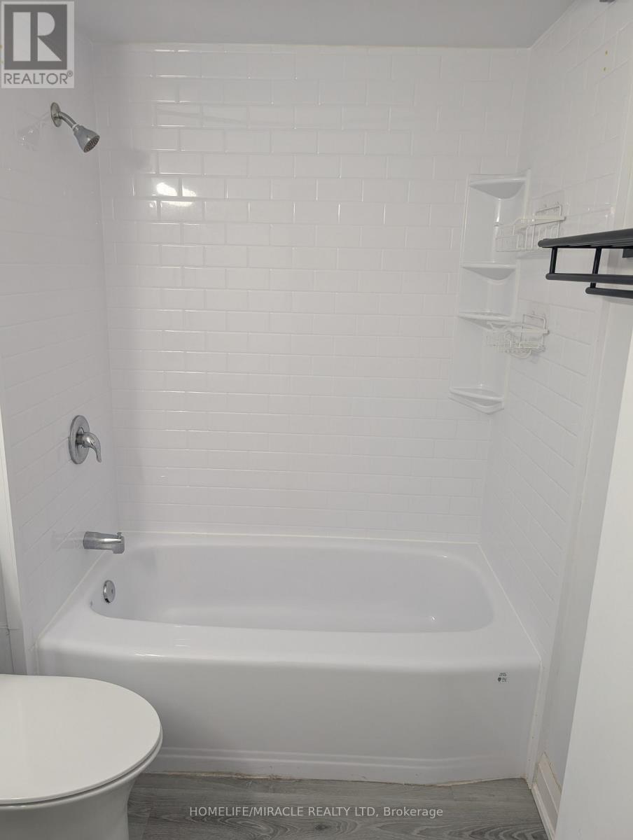 724 - 350 Quigley Road, Hamilton, Ontario  L8K 5N2 - Photo 13 - X12723538