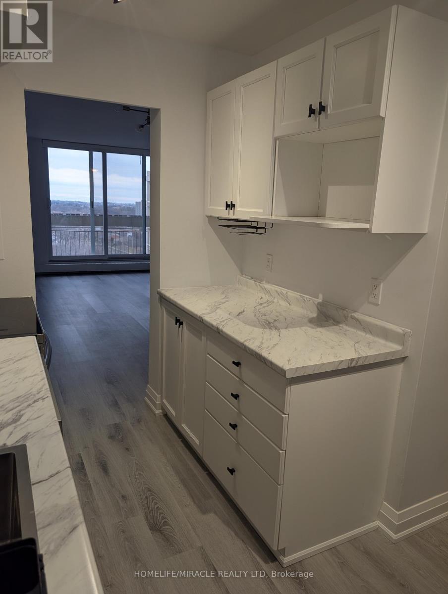 724 - 350 Quigley Road, Hamilton, Ontario  L8K 5N2 - Photo 3 - X12723538