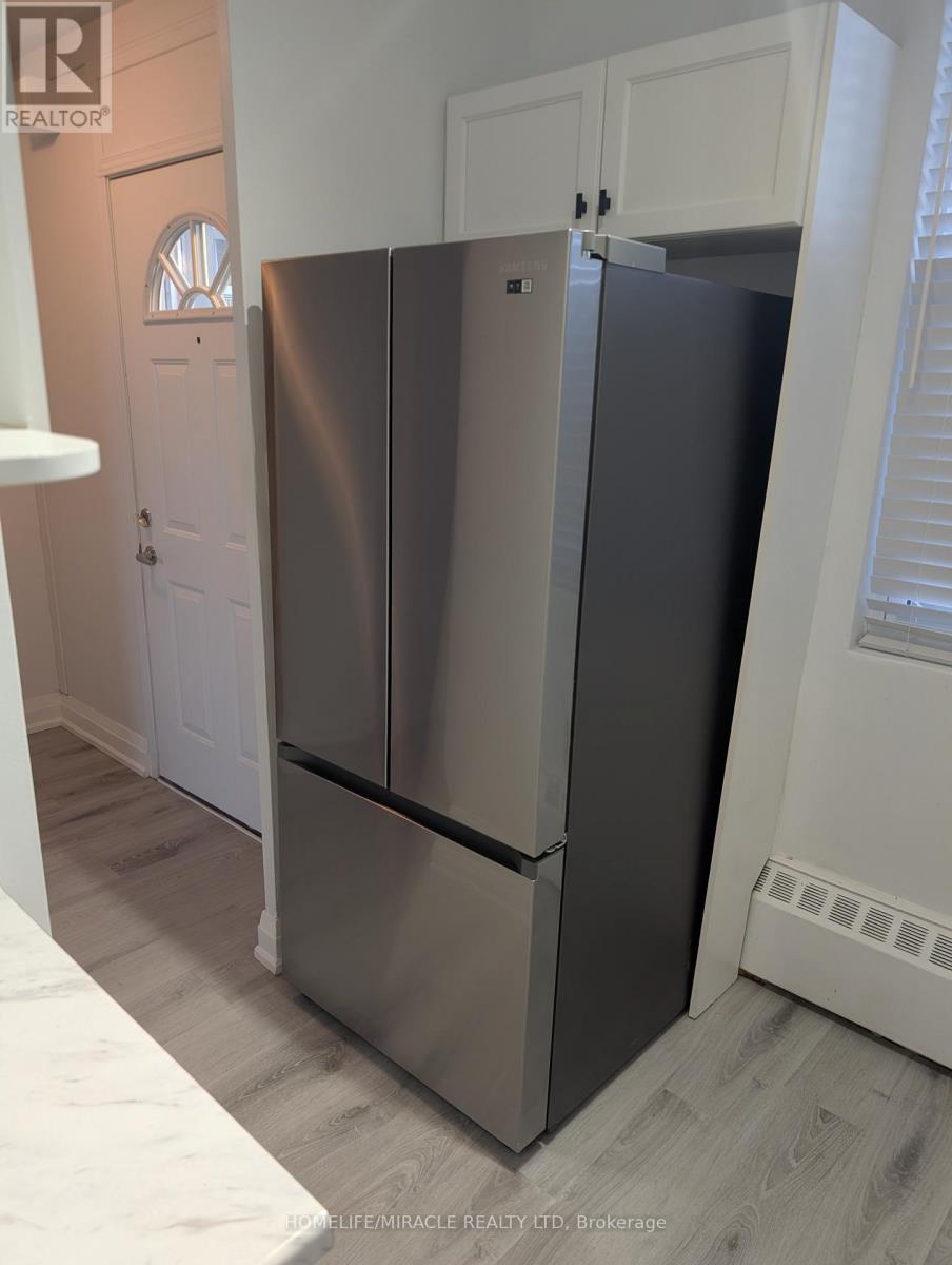 724 - 350 Quigley Road, Hamilton, Ontario  L8K 5N2 - Photo 4 - X12723538