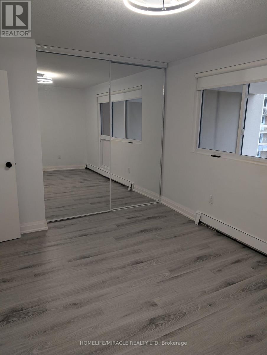 724 - 350 Quigley Road, Hamilton, Ontario  L8K 5N2 - Photo 8 - X12723538