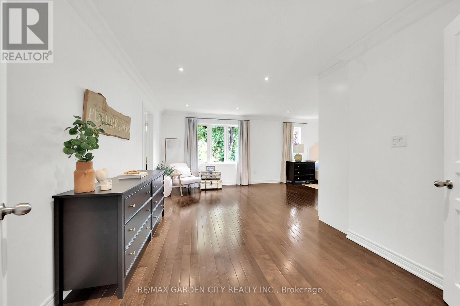 6 Vanderburgh Lane, Grimsby, Ontario  L3M 1P5 - Photo 22 - X12723582